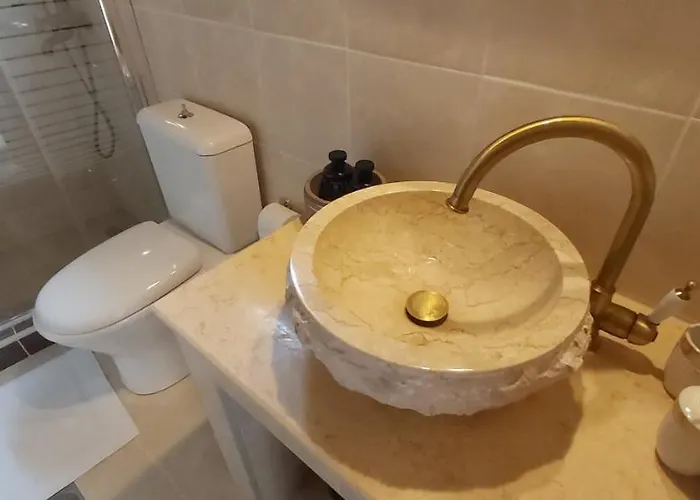 Villa Traditional House In Asfendiou