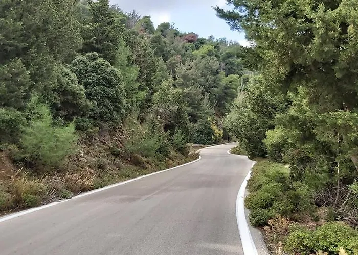 ヴィラ Traditional House In Asfendiou *